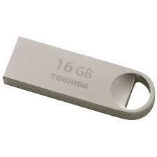 Kioxia 128GB U202 Beyaz Usb 2.0 Flash Bellek