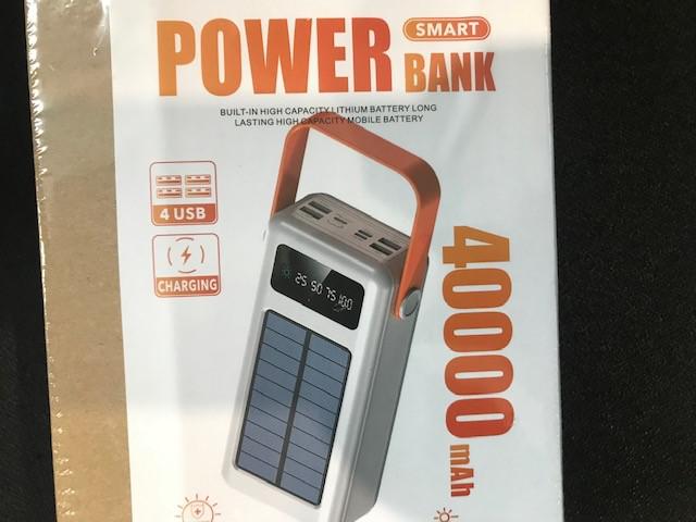 Solar Energy Nf102 40.000 Mah Powerbank  4Usb Güneş Enerji Panelli Digital Gösterge